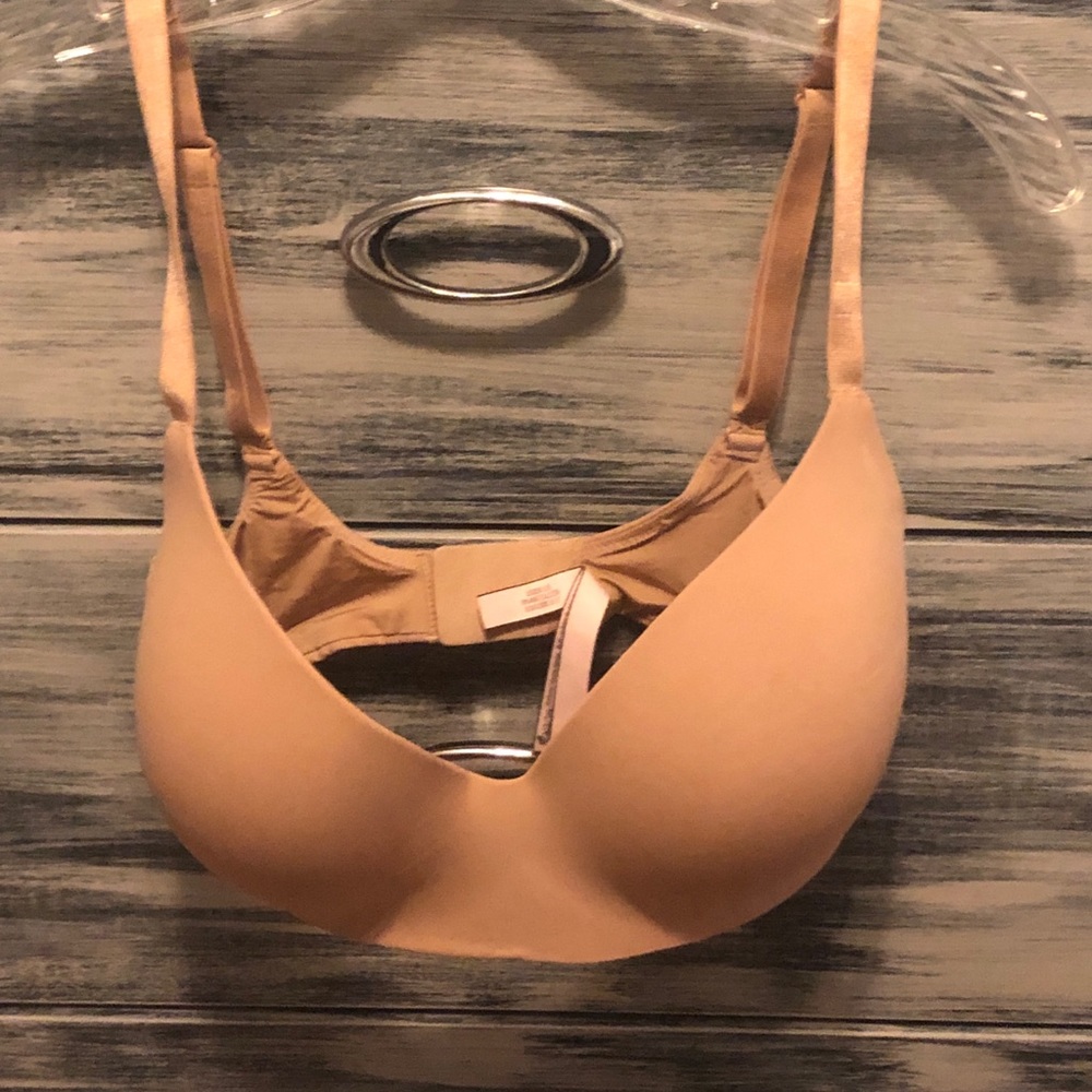 VS Bra